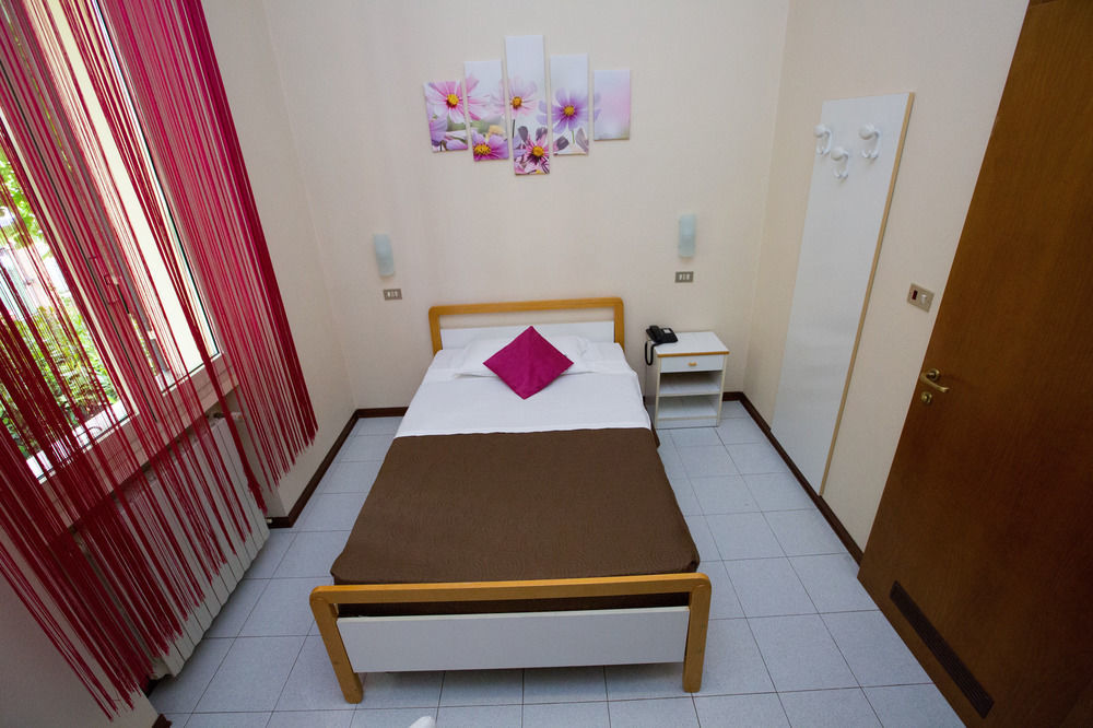 Hotel Arcoveggio Болоня Екстериор снимка